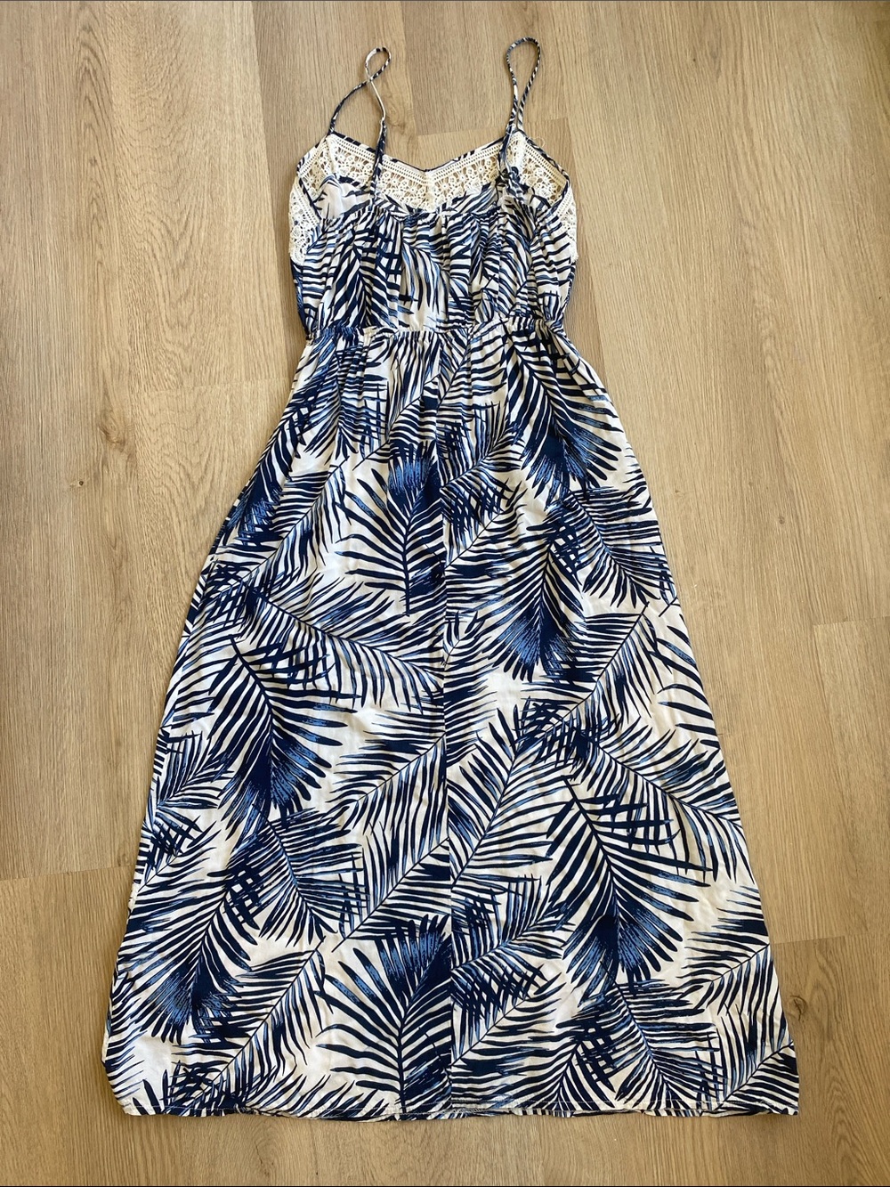 Molly Bracken Tropical Palm Print Midi Dress Lace Trim Blue White Sundress Small - Picture 7 of 12